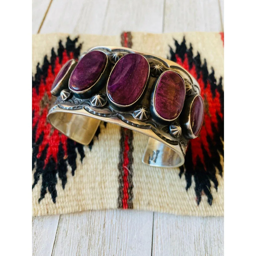 Stunning Navajo Sterling Silver & Purple Spiny Cuff Bracelet Signed - Picture 1 of 8